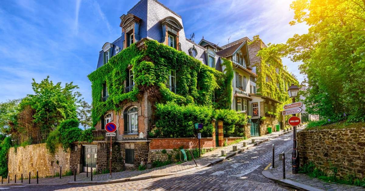 12 Charming Hotels in Montmartre, Paris [with Booking Links]