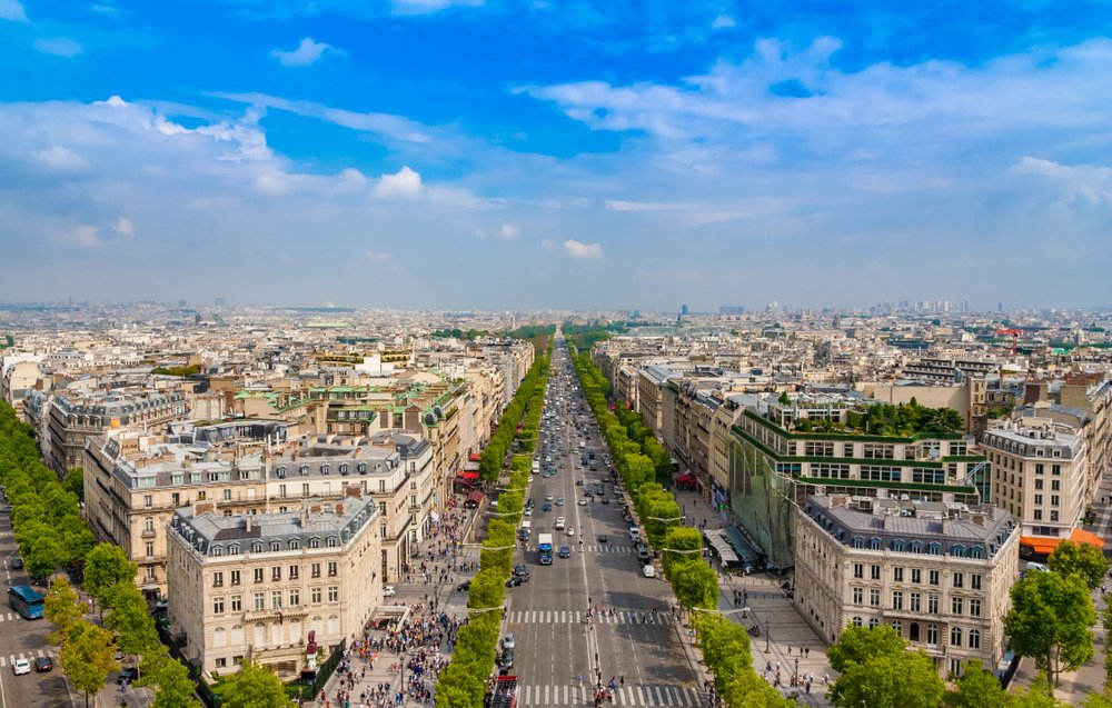 Champs-Élysées Avenue