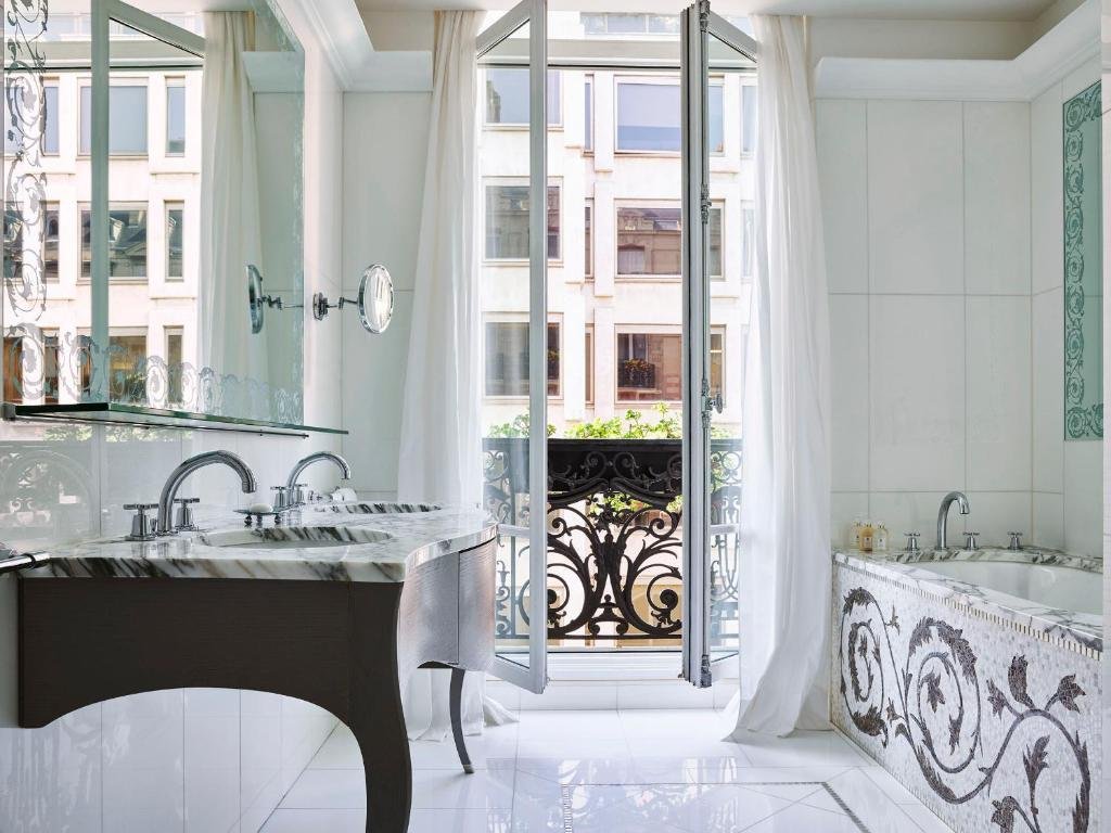 Hôtel Plaza Athénée Hôtel Plaza Athénée