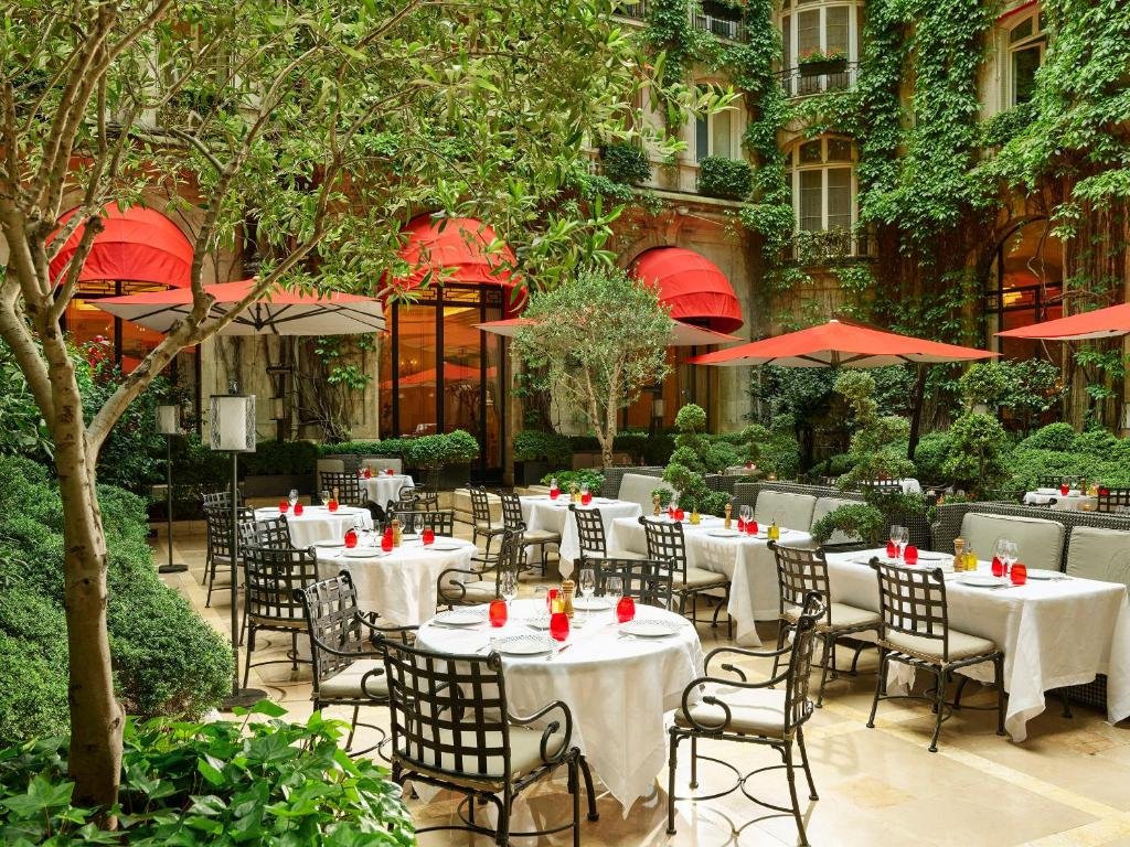 Hôtel Plaza Athénée Hôtel Plaza Athénée